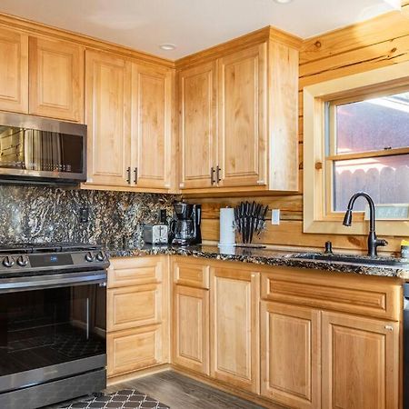 Modern Family Cabin Mins To Lake, Slopes & Hikes Big Bear City Exterior photo