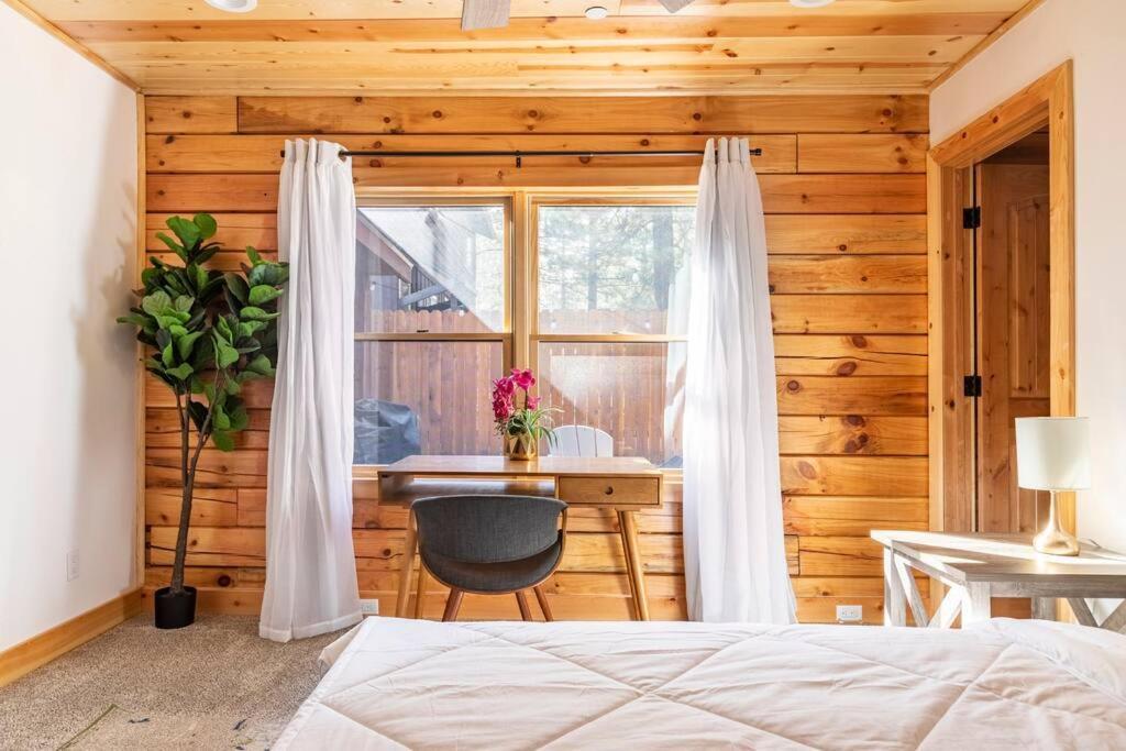 Modern Family Cabin Mins To Lake, Slopes & Hikes Big Bear City Exterior photo