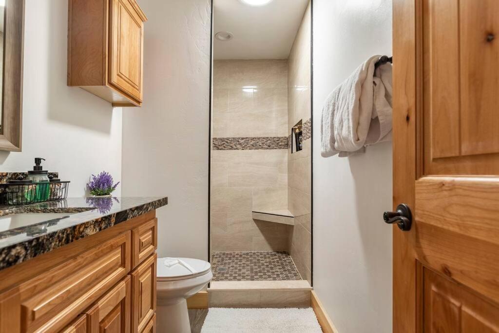 Modern Family Cabin Mins To Lake, Slopes & Hikes Big Bear City Exterior photo