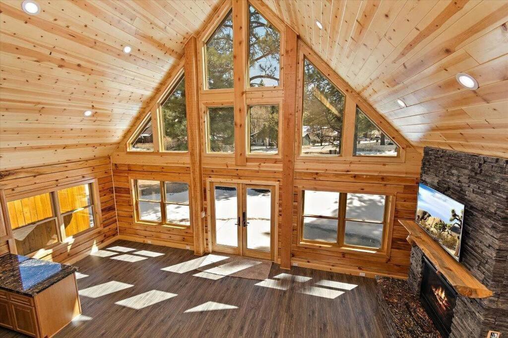 Modern Family Cabin Mins To Lake, Slopes & Hikes Big Bear City Exterior photo