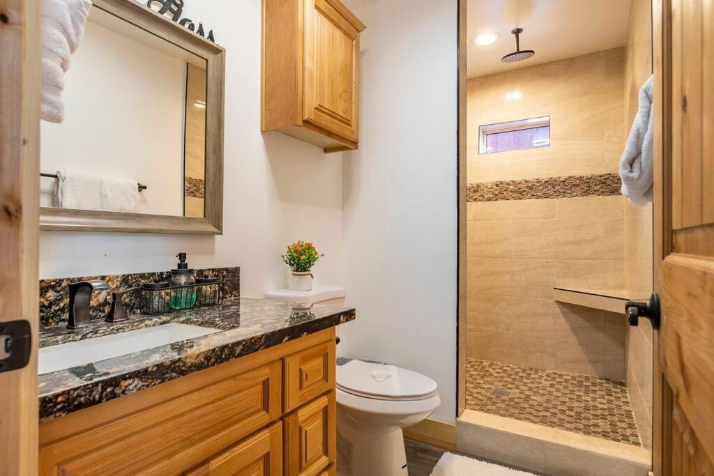 Modern Family Cabin Mins To Lake, Slopes & Hikes Big Bear City Exterior photo