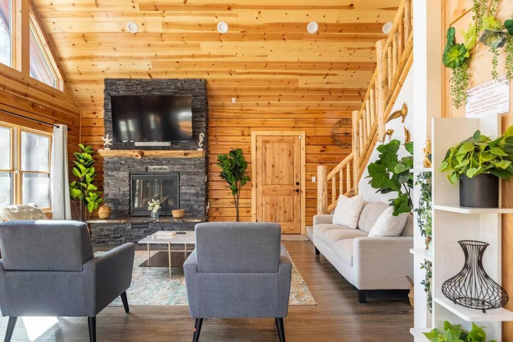 Modern Family Cabin Mins To Lake, Slopes & Hikes Big Bear City Exterior photo